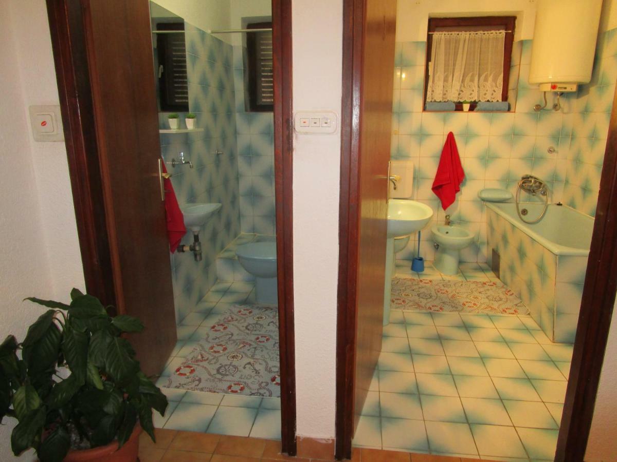Vuk Apartman 센 외부 사진