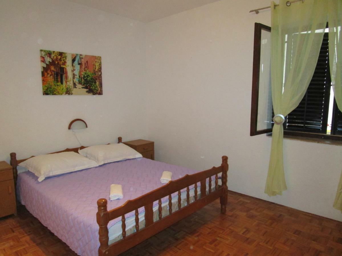 Vuk Apartman 센 외부 사진