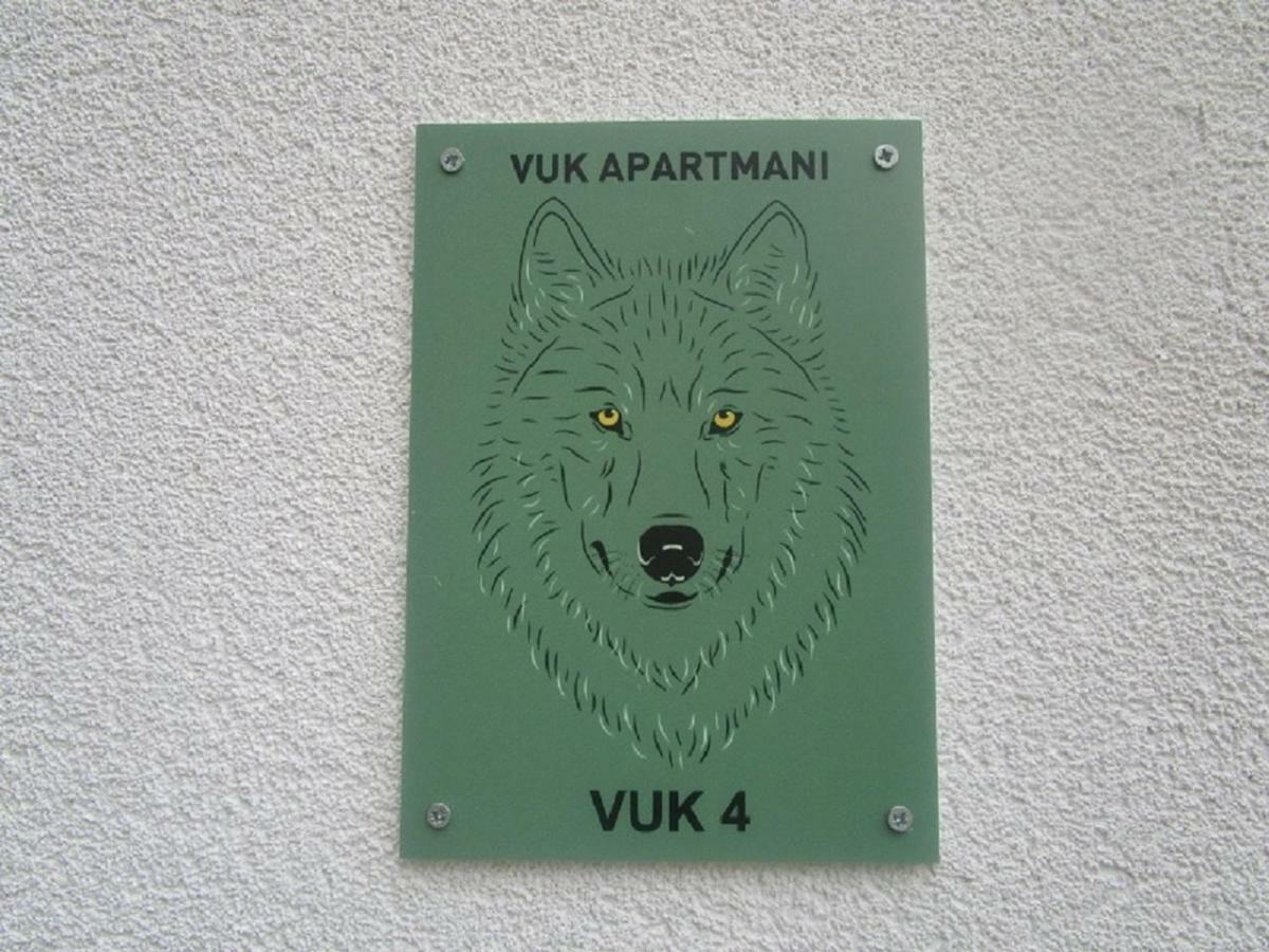 Vuk Apartman 센 외부 사진